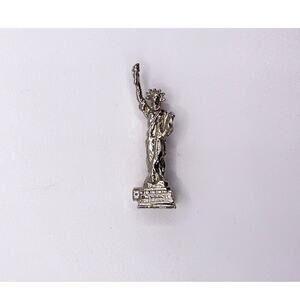 Vintage Wells Sterling Statue of Liberty Figural Clasp Half